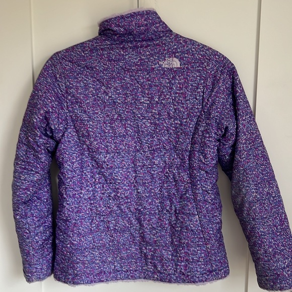 🛍️Girls The North Face Purple Print Reversible Fleece Puffer Jacket L 14/16 - Picture 2 of 10